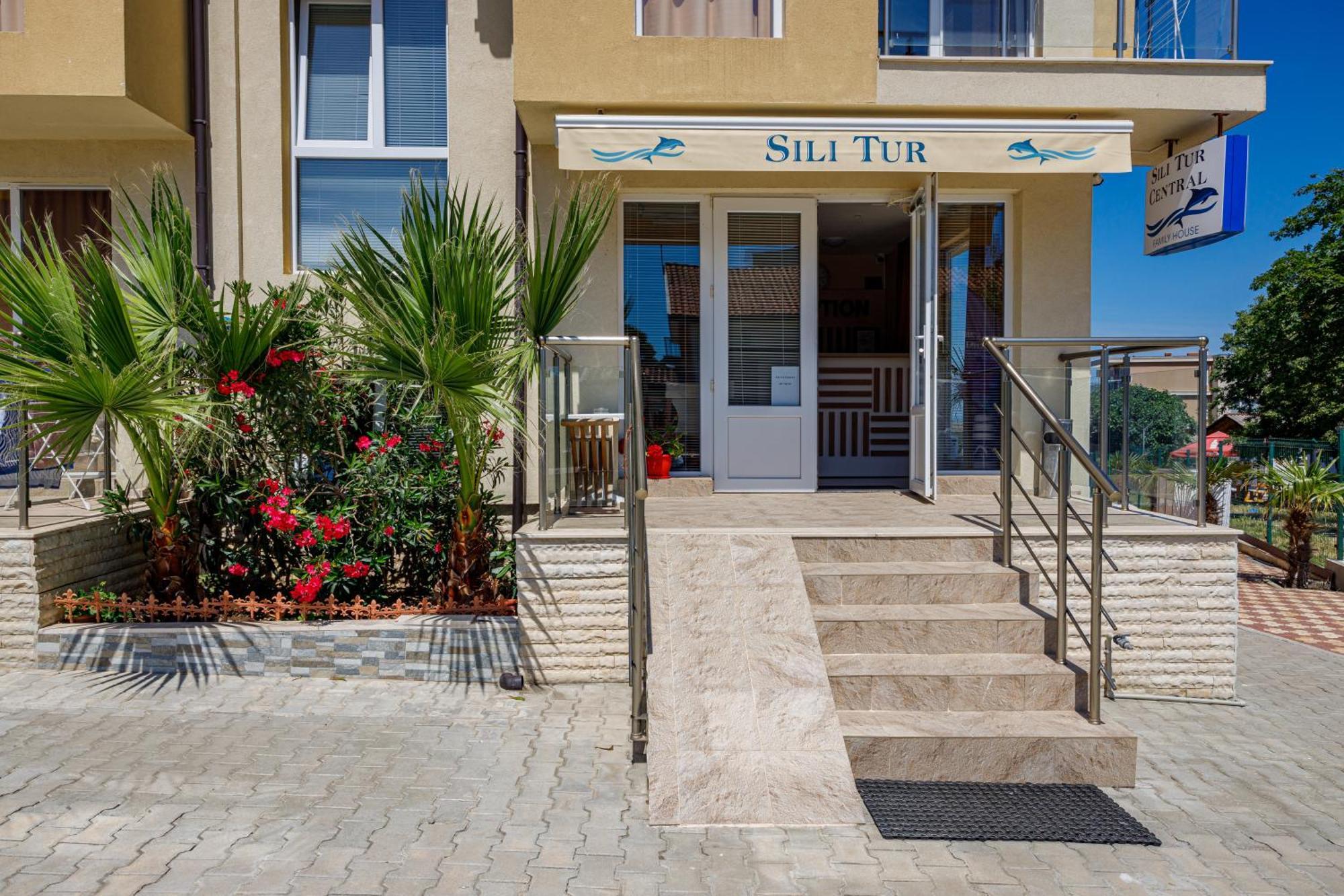 Silitur Central Aparthotel Ahtopol Exterior photo